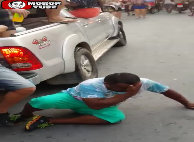 Video :Luis likes to party, but he really needs to rest!